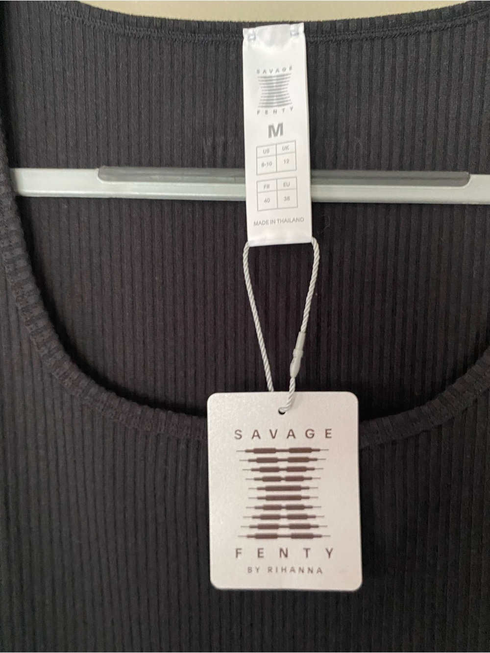 NWT SAVAGE x FENTY Essential Heavy Rib Square-Neck Tank Size Medium - Picture 4 of 6